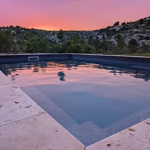 Gasthof Aquarius In Cassis, D'hotes